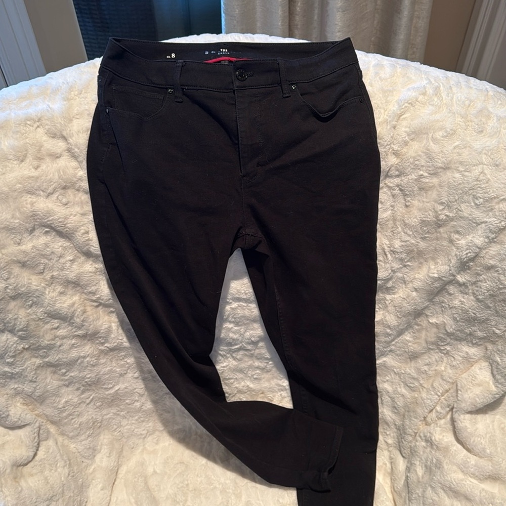 White House Black Market Dark Black Ankle Jeans.  Perfect for Fall
